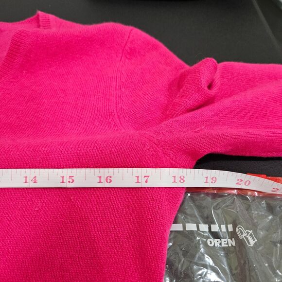 Lord & Taylor Womens Cashmere Sweater Hot Pink Small V-Neck Barbiecore Vibrant - Picture 7 of 9